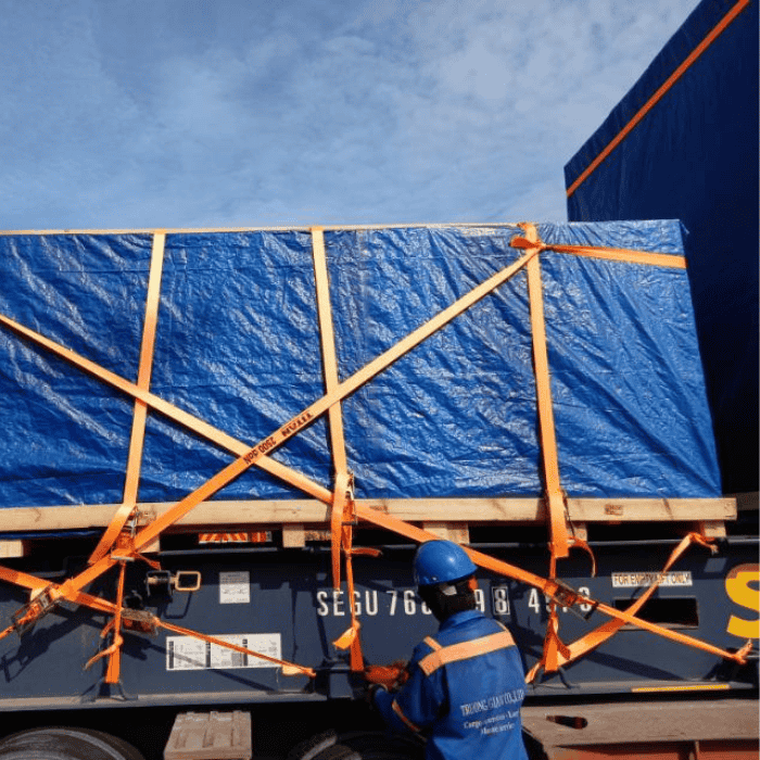 /chang-buoc-kien-hang-sieu-thi-truong-giang